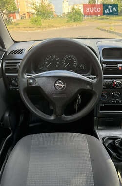 Седан Opel Astra 2007 в 
