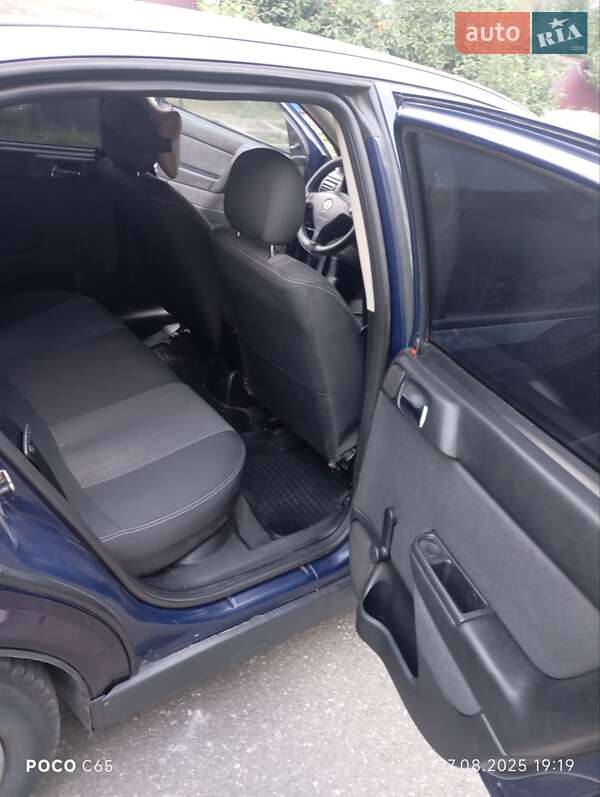 Седан Opel Astra 2006 в Полтаве