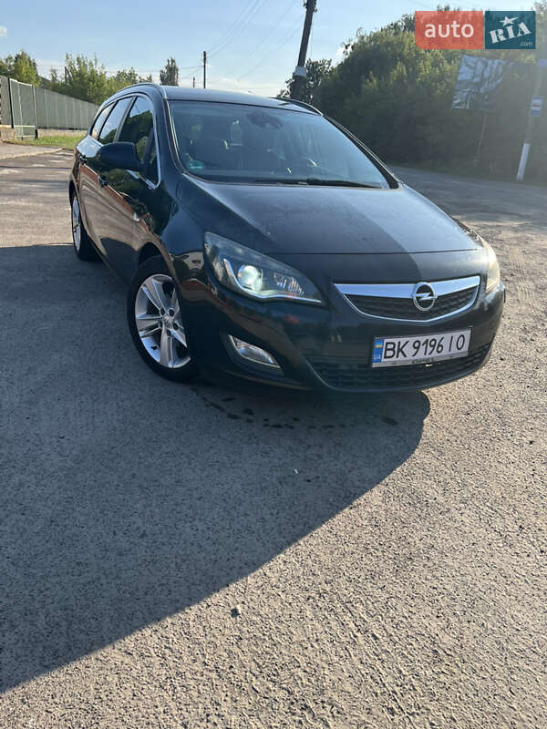 Универсал Opel Astra 2010 в Костополе фото 2 Универсал Opel Astra 2010 в Костополе