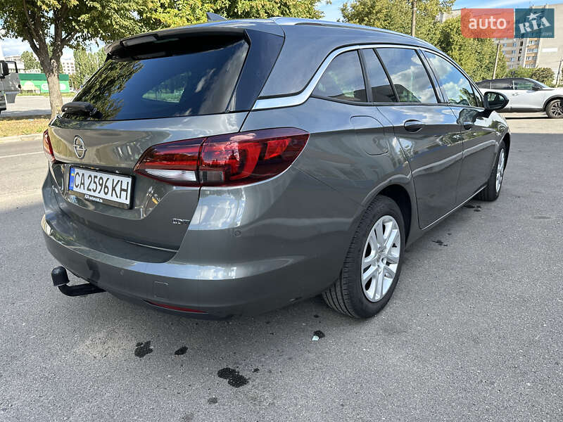 Универсал Opel Astra 2018 в Черкассах