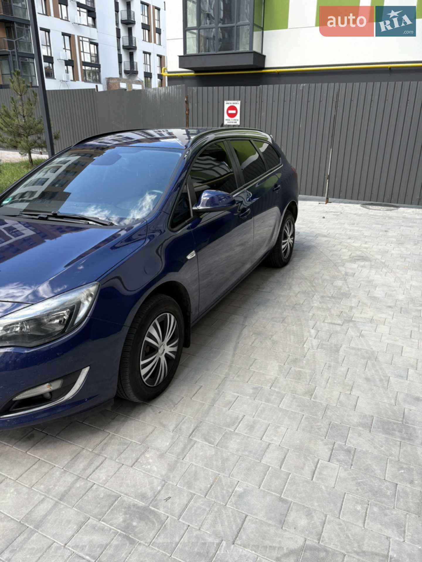2013 Opel Astra - мініатюра 2