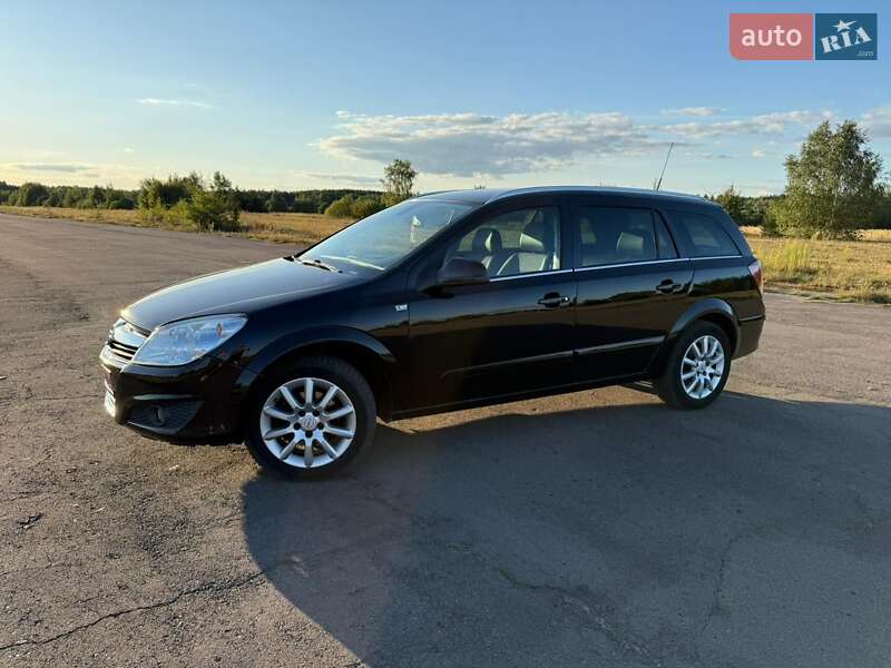 Универсал Opel Astra 2010 в Любешове фото 3 Универсал Opel Astra 2010 в Любешове