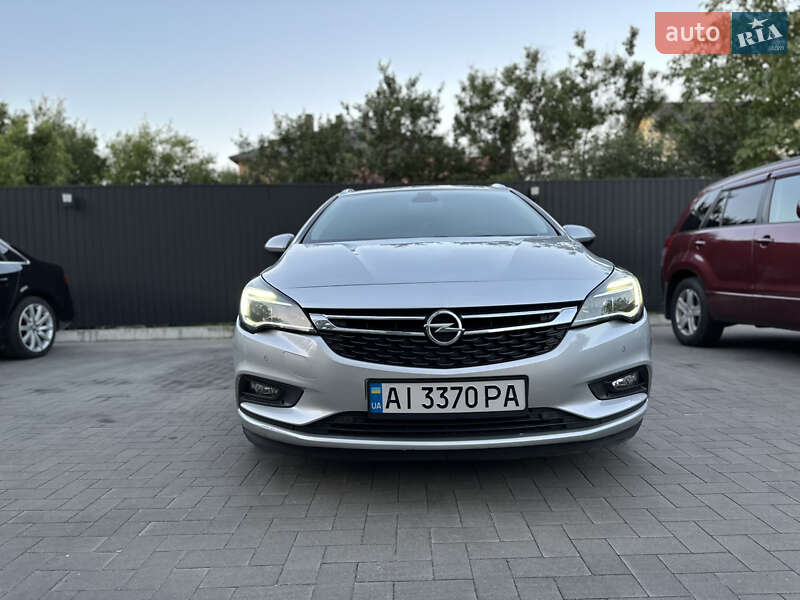 Универсал Opel Astra 2017 в Ирпене