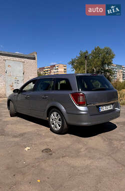 Универсал Opel Astra 2009 в 
