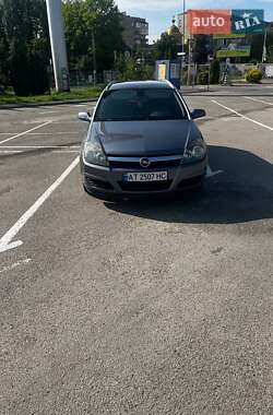 Универсал Opel Astra 2005 в Ивано-Франковске