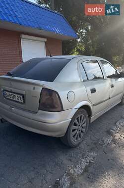 Хэтчбек Opel Astra 2001 в 