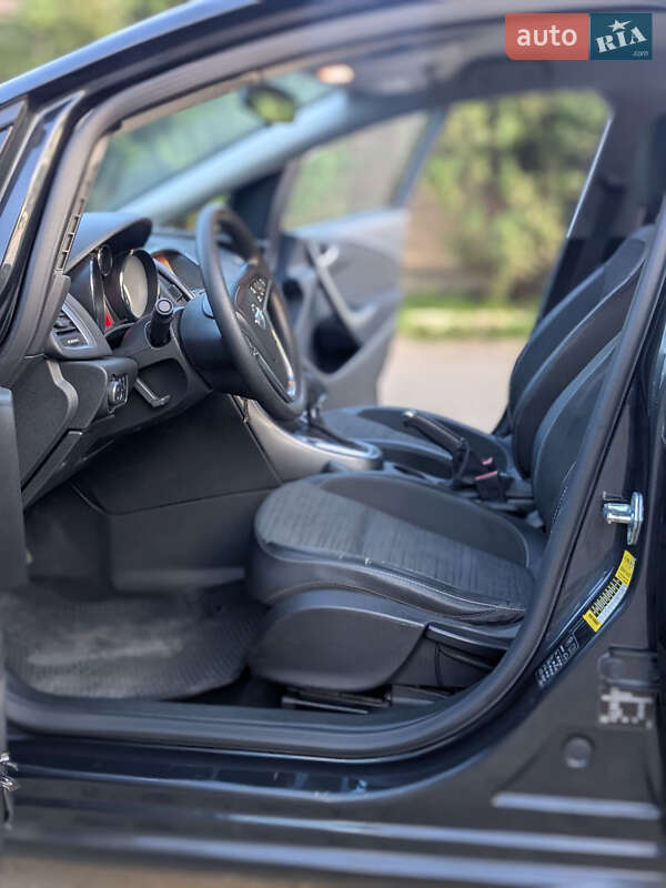 Универсал Opel Astra 2015 в Черновцах фото 3 Универсал Opel Astra 2015 в Черновцах