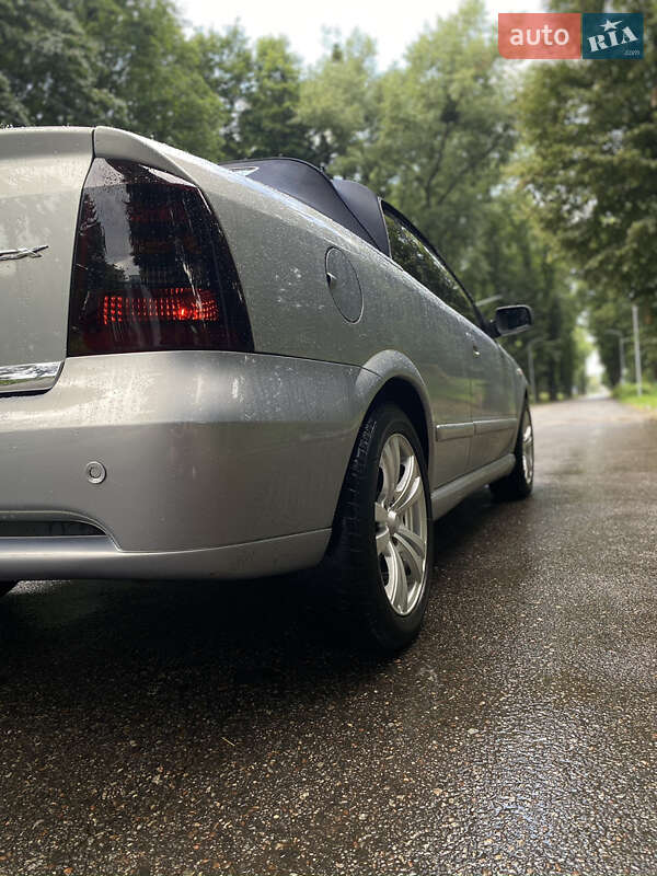 Кабриолет Opel Astra 2002 в Черновцах