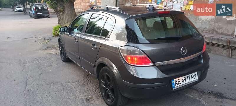 Хэтчбек Opel Astra 2009 в Каменском фото 11 Хэтчбек Opel Astra 2009 в Каменском