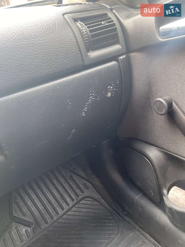 Седан Opel Astra 2004 в Луцке