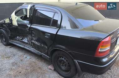 Седан Opel Astra 2005 в Черкассах