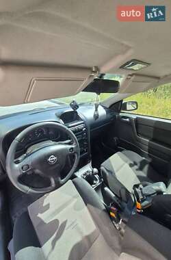 Купе Opel Astra 2002 в 