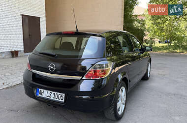 Хэтчбек Opel Astra 2009 в 