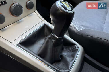 Хэтчбек Opel Astra 2009 в 