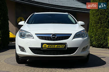 Универсал Opel Astra 2011 в 