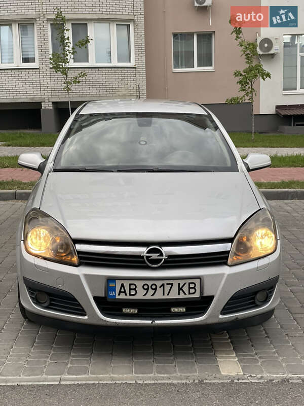 Хэтчбек Opel Astra 2007 в Виннице