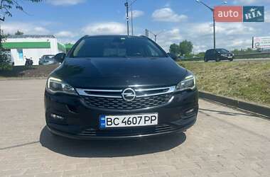 Универсал Opel Astra 2017 в Львове