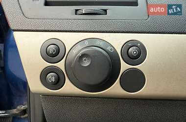 Хэтчбек Opel Astra 2008 в 