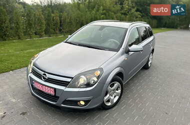 Универсал Opel Astra 2005 в Тернополе