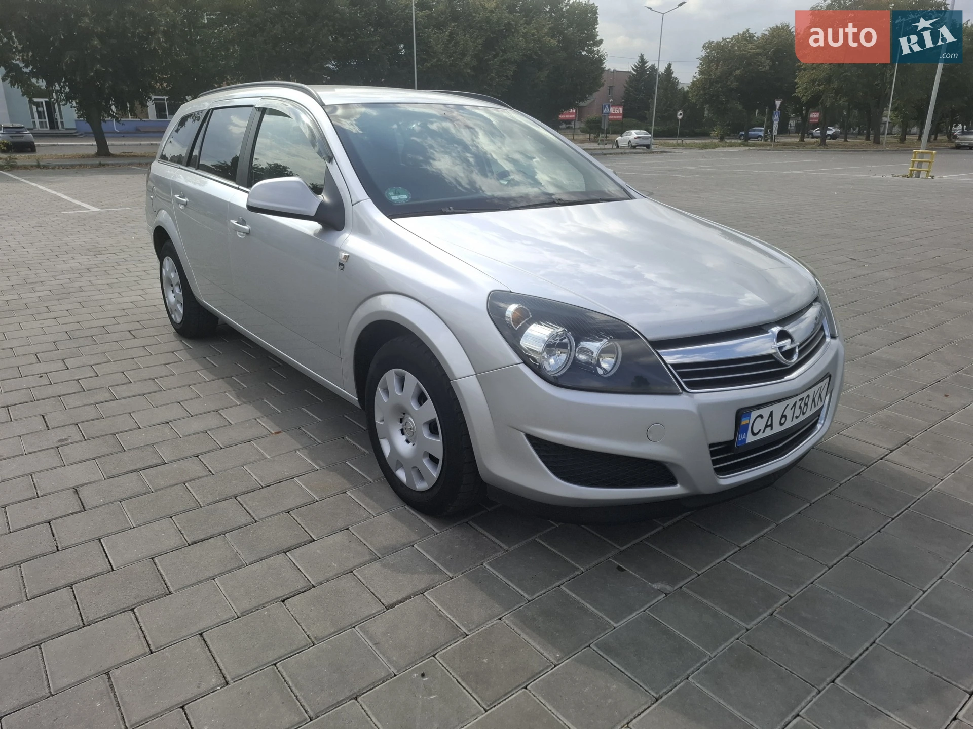 2010 Opel Astra - мініатюра 9