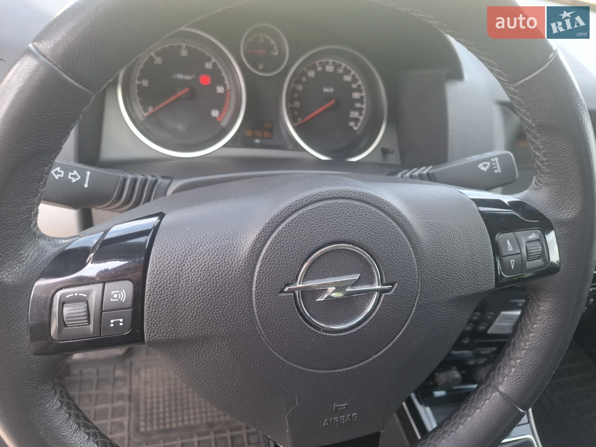 2010 Opel Astra - мініатюра 22