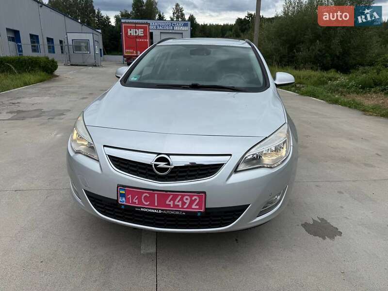 Универсал Opel Astra 2012 в Косове фото 6 Универсал Opel Astra 2012 в Косове