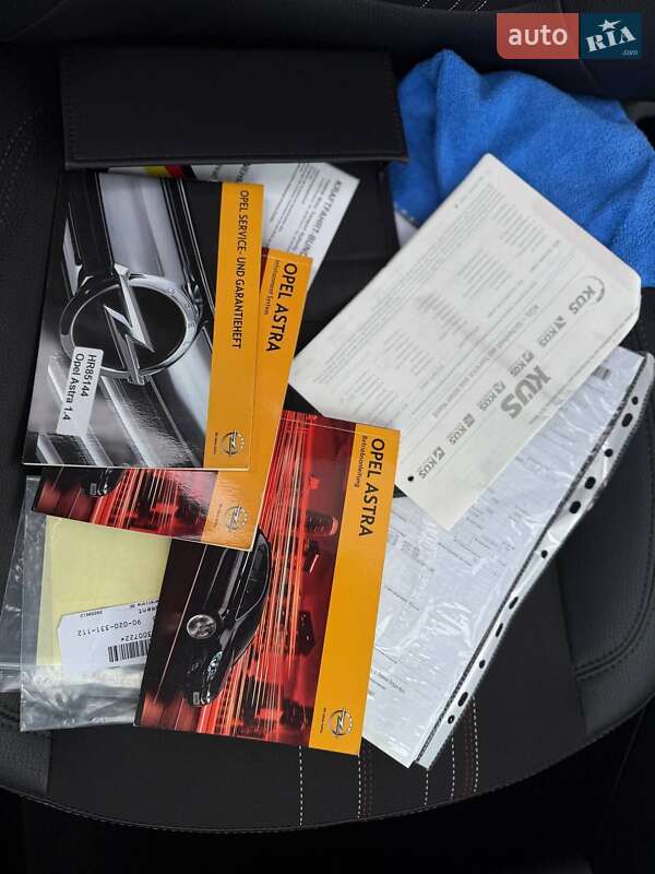 Универсал Opel Astra 2012 в Косове фото 23 Универсал Opel Astra 2012 в Косове