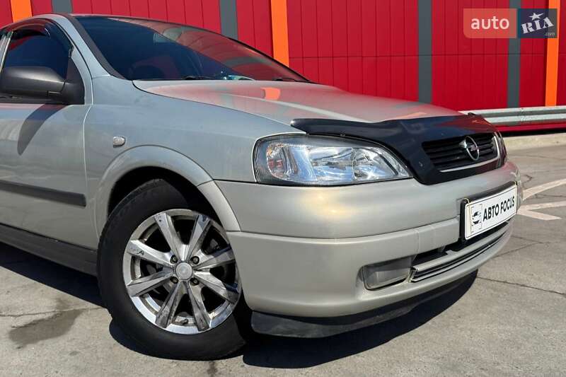 Седан Opel Astra 2007 в Києві