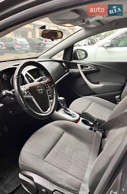 Универсал Opel Astra 2012 в Ивано-Франковске
