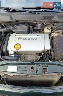 Седан Opel Astra 2003 в 