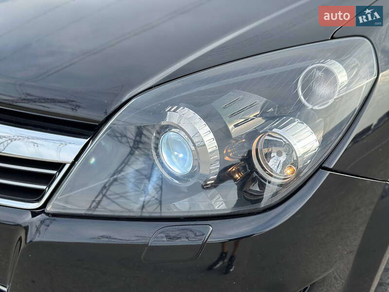 Универсал Opel Astra 2009 в Харькове