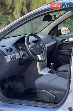 Универсал Opel Astra 2007 в 