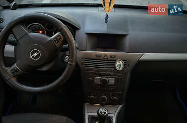 Универсал Opel Astra 2005 в 