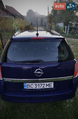 Универсал Opel Astra 2005 в 