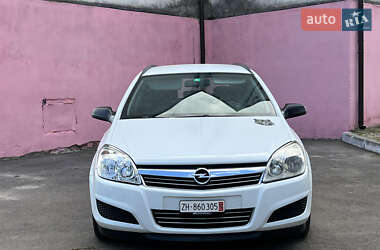 Універсал Opel Astra 2007 в Луцьку