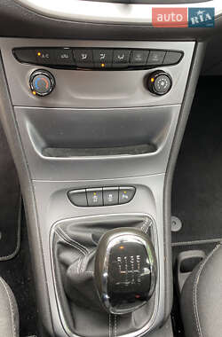 Универсал Opel Astra 2018 в 