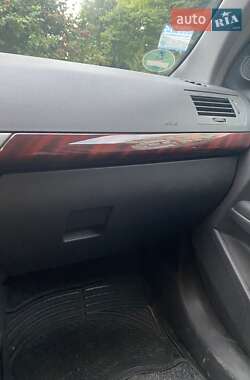 Хэтчбек Opel Astra 2004 в 
