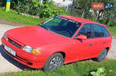 Хэтчбек Opel Astra 1996 в 