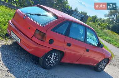 Хэтчбек Opel Astra 1996 в 