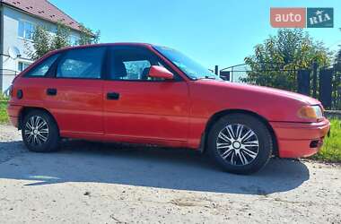 Хэтчбек Opel Astra 1996 в Самборе