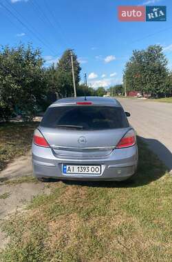 Хэтчбек Opel Astra 2006 в 