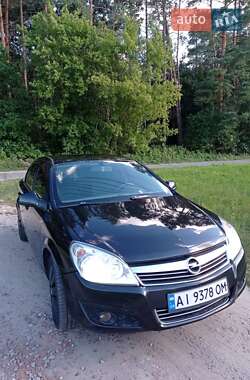Седан Opel Astra 2012 в Києві