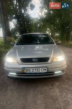 Седан Opel Astra 2008 в Львове