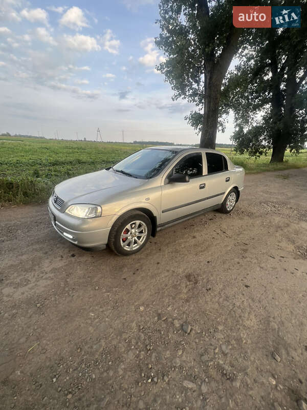 Седан Opel Astra 2008 в Львове фото 5 Седан Opel Astra 2008 в Львове