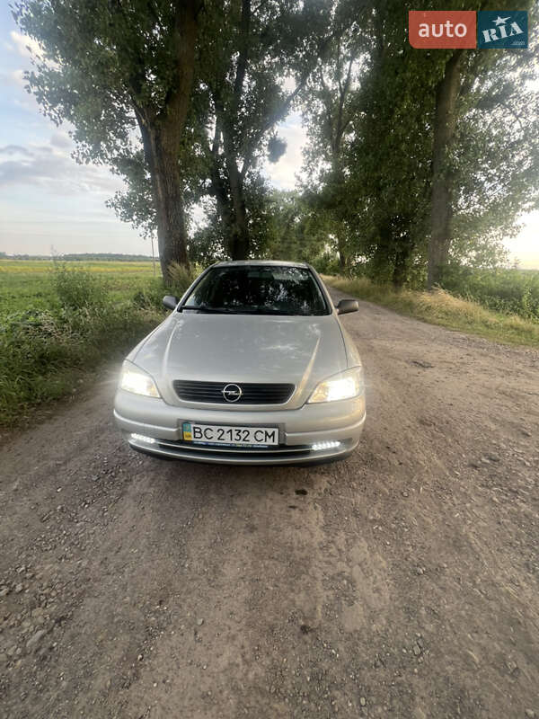 Седан Opel Astra 2008 в Львове фото 12 Седан Opel Astra 2008 в Львове