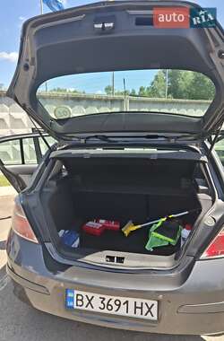 Хэтчбек Opel Astra 2009 в 