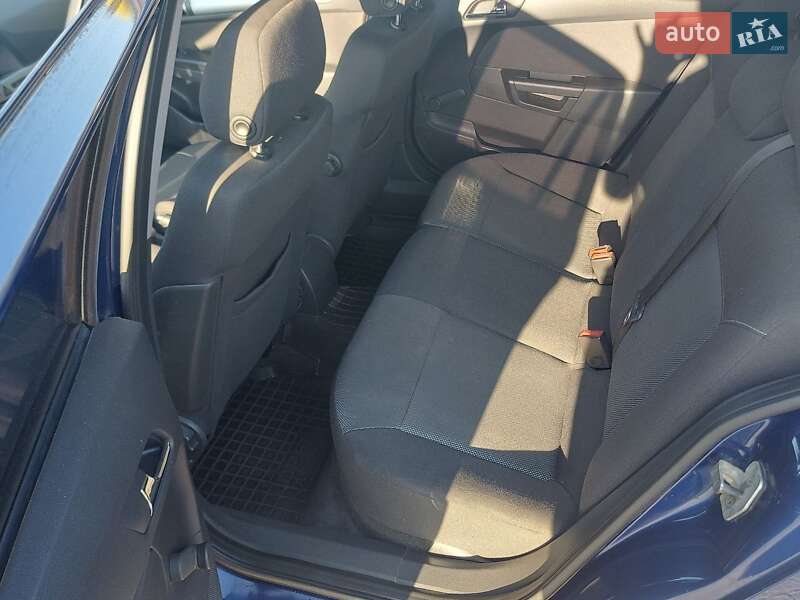 Универсал Opel Astra 2009 в Долине