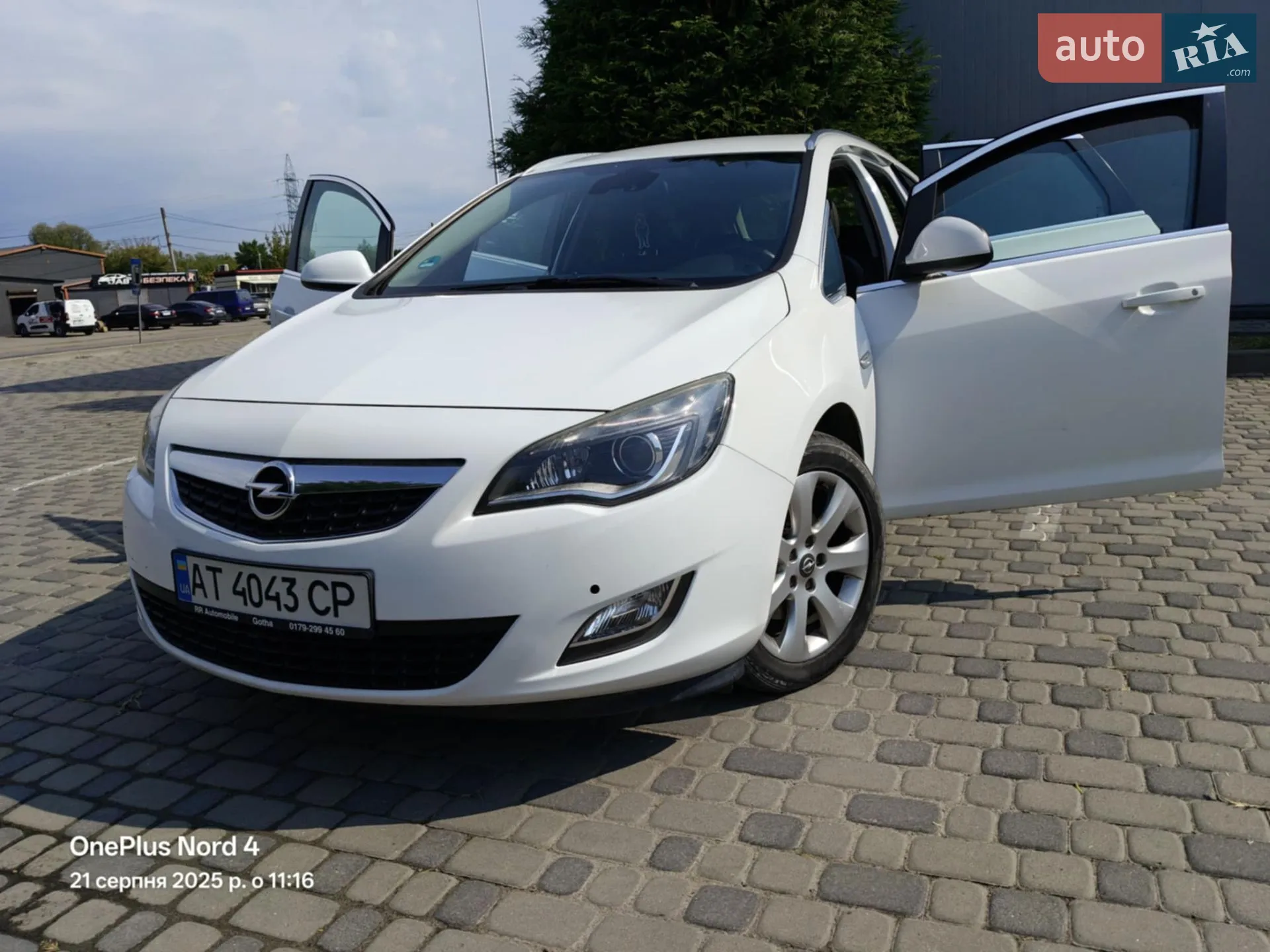 2011 Opel Astra - мініатюра 3