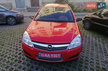 Универсал Opel Astra 2009 в Тернополе