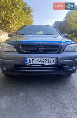 Седан Opel Astra 2007 в Днепре